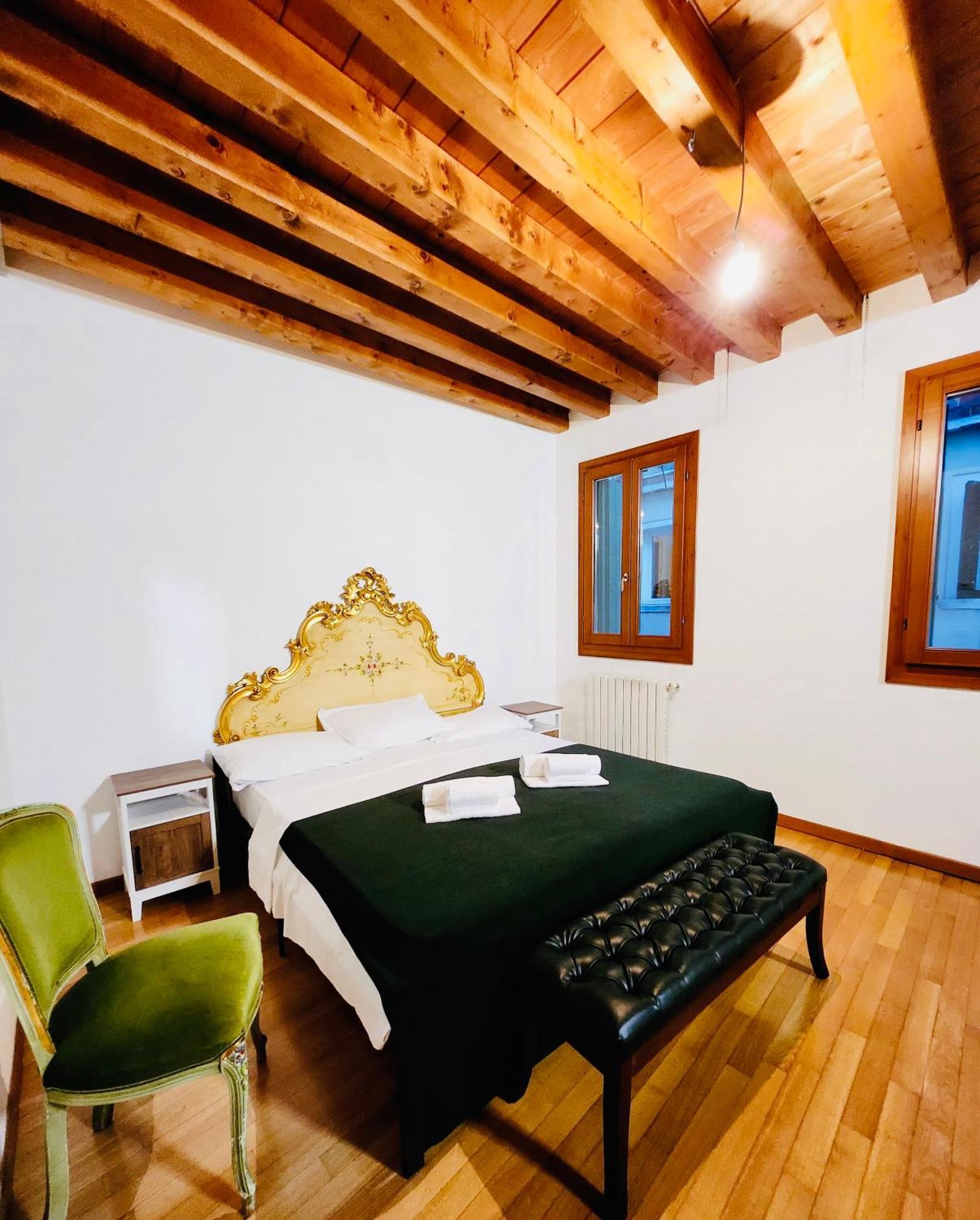 Ca Rialto Apartments เวนิส ภายนอก รูปภาพ