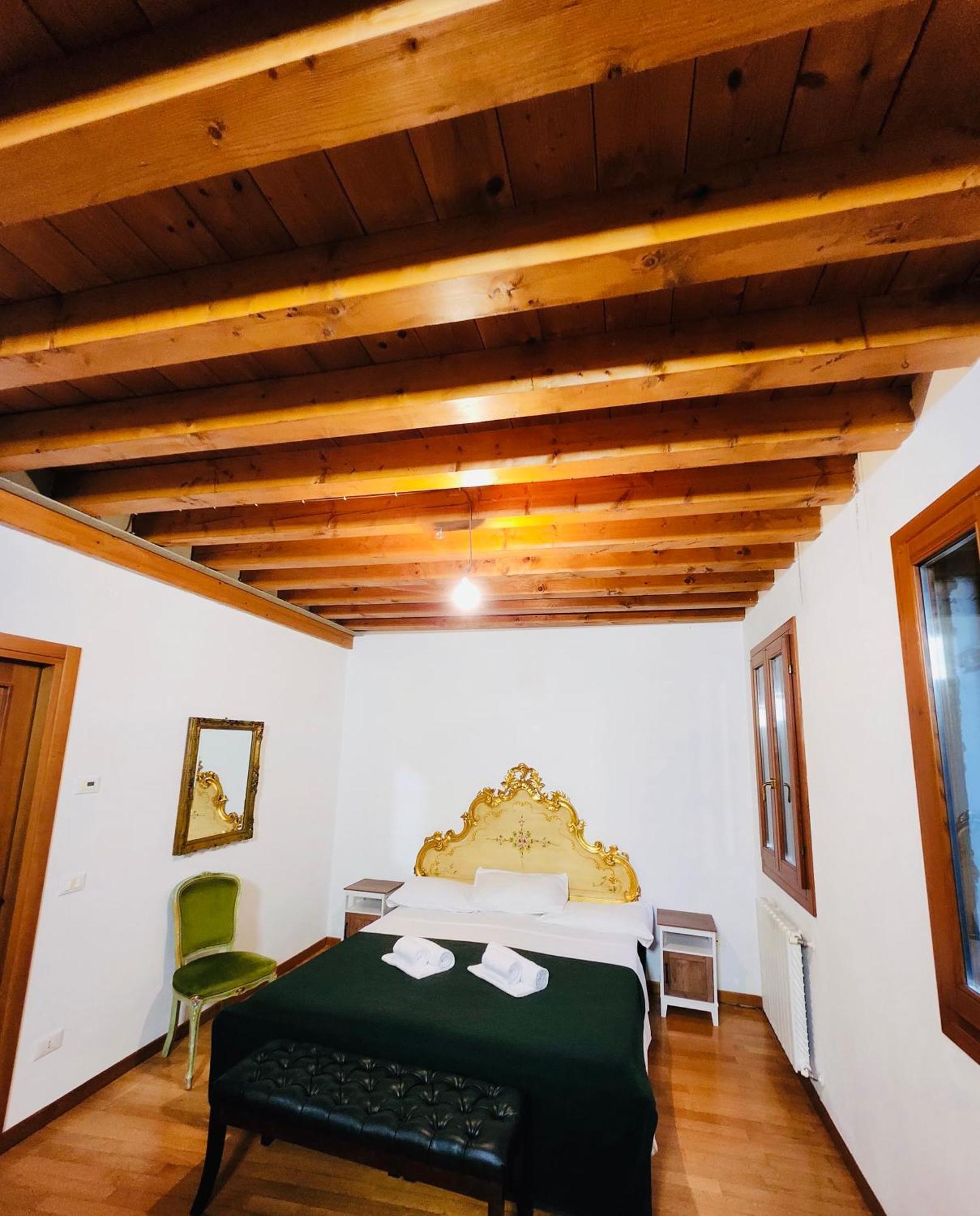 Ca Rialto Apartments เวนิส ภายนอก รูปภาพ